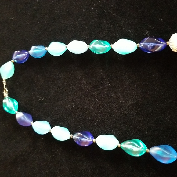 Necklace and Earrings - Picture 4 of 5